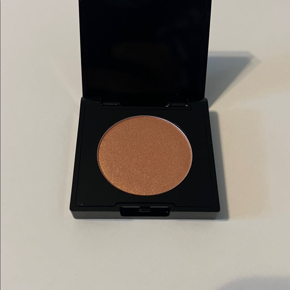 NEW K.Voss Blushing Beauty Luminous Blush - Rosy ✨ - Picture 3 of 3